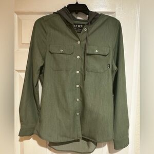 Alpha Forward Women’s Green Hooded Utility Shirt M